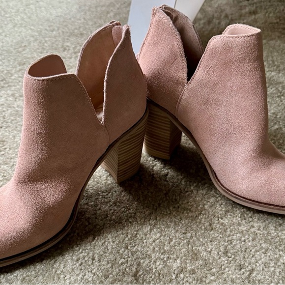Dolce Vida DV8 Tan Booties Sz 6 - Picture 4 of 8